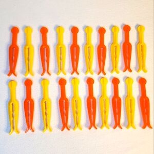 Lot Of 20 Vintage Neon Bulldog Grip Clothespins Yellow & Orange Acrylic Laundry